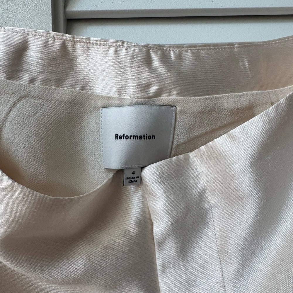 Reformation Cream Set - Picture 4 of 4